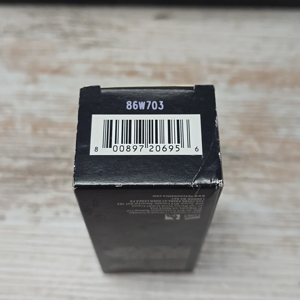 NYX Total Control Pro Foundation - Golden